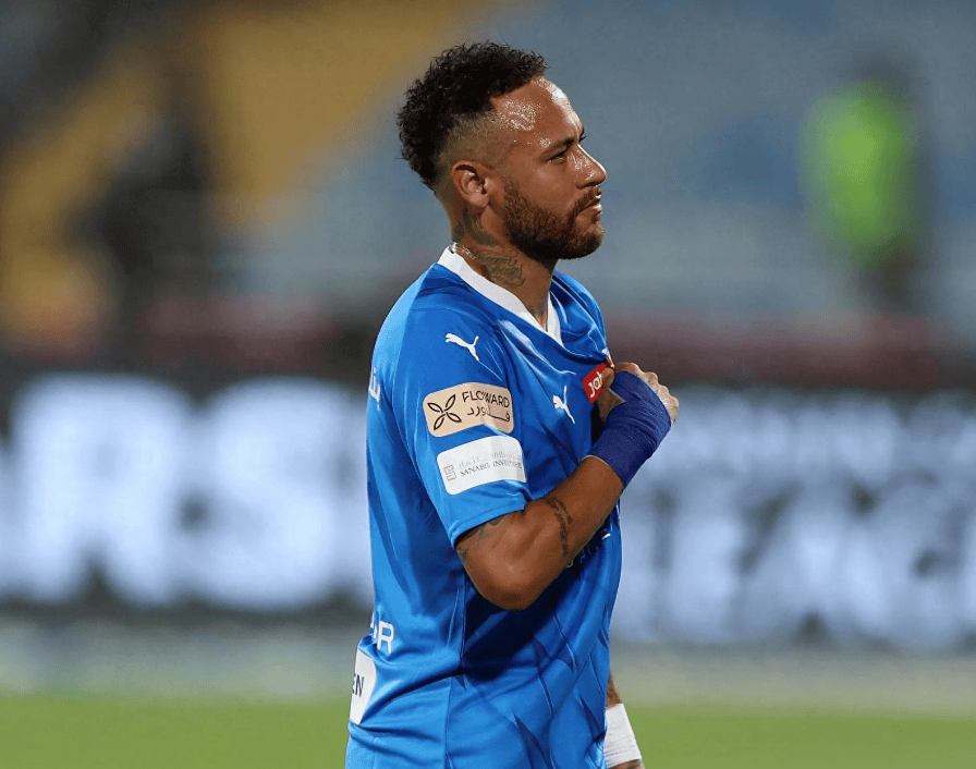 爱游戏-内马尔在勇士比赛中赛事规则更新，逆转引发热议！的简单介绍