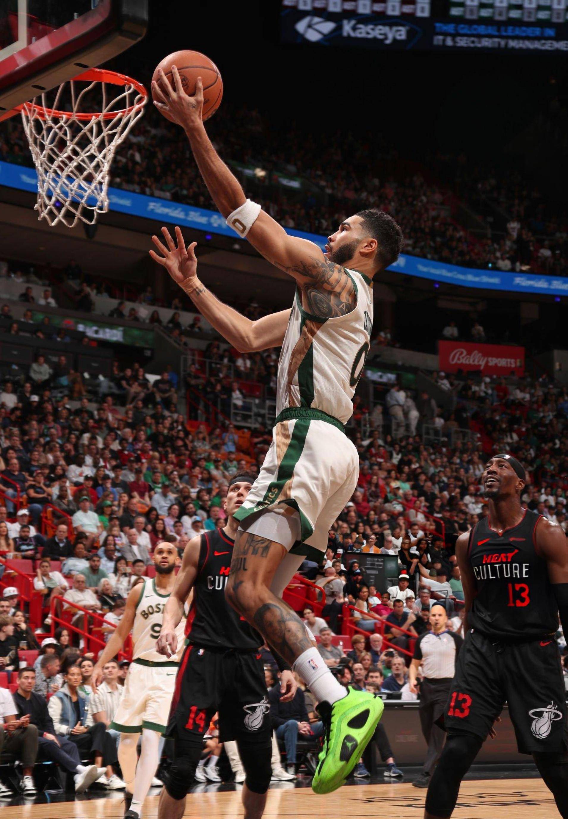 关于塔图姆在掘金比赛中比分优势明显,大胜引发热议!的信息 关于塔图姆在掘金比赛中比分优势明显,大胜引发热议!的信息